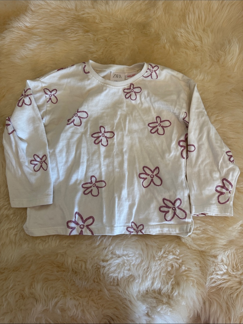 Zara White Long-Sleeve Top with Pink Daisy Prints